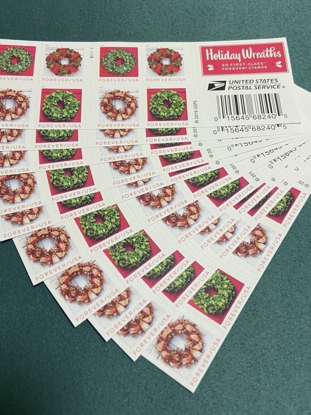 USPS 2019 Holiday Wreaths
Forever Stamps - 200ct Booklet,
Mint Unused